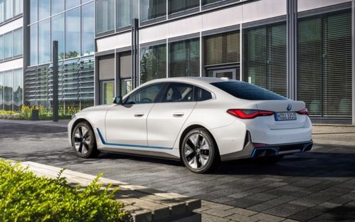 科技与动感并存 宝马i4全球首发引领新能源潮流，起亚K9及Sportage预告再掀汽车科技浪潮